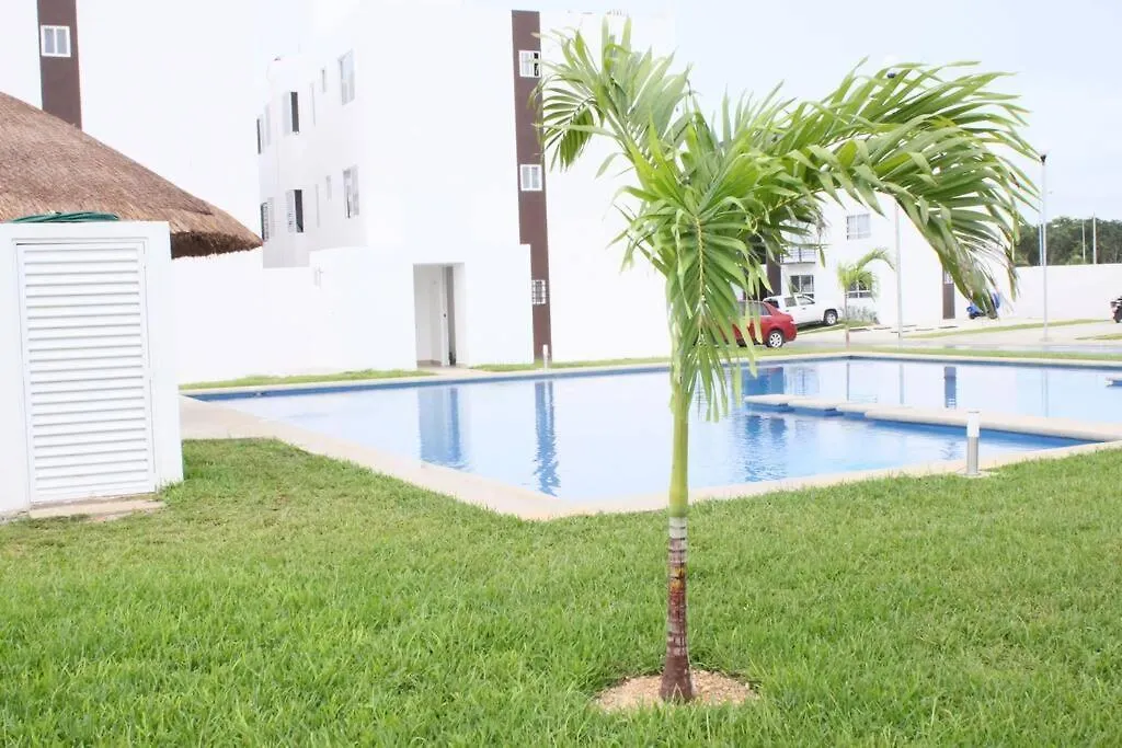 Depa De Playa C/Alberca Cerca De La 5A Avenida Apartment Playa del Carmen Mexico