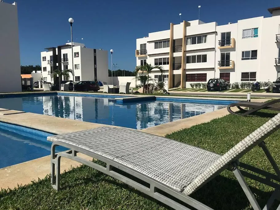 Depa De Playa C/Alberca Cerca De La 5A Avenida Apartment Playa del Carmen Mexico